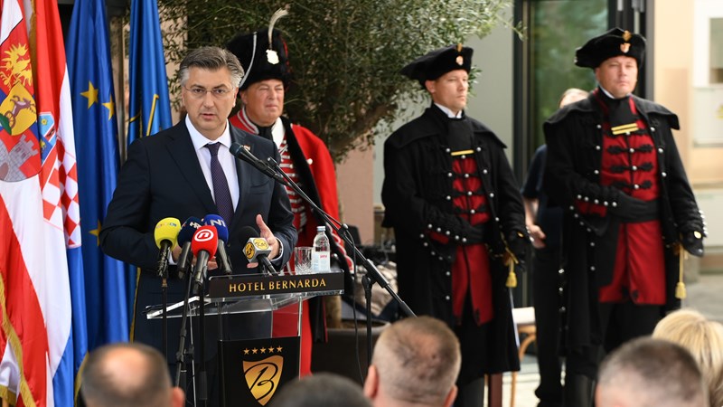 Sjever Hrvatske razvija se kao sveučilišno, kulturno i povijesno središte s naglaskom na gospodarstvo i turizam